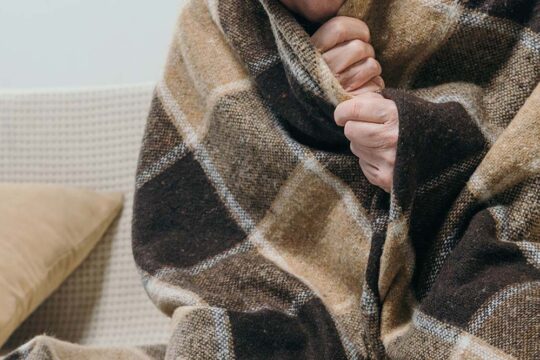 Why Do Elderly People Feel Cold All the Time?