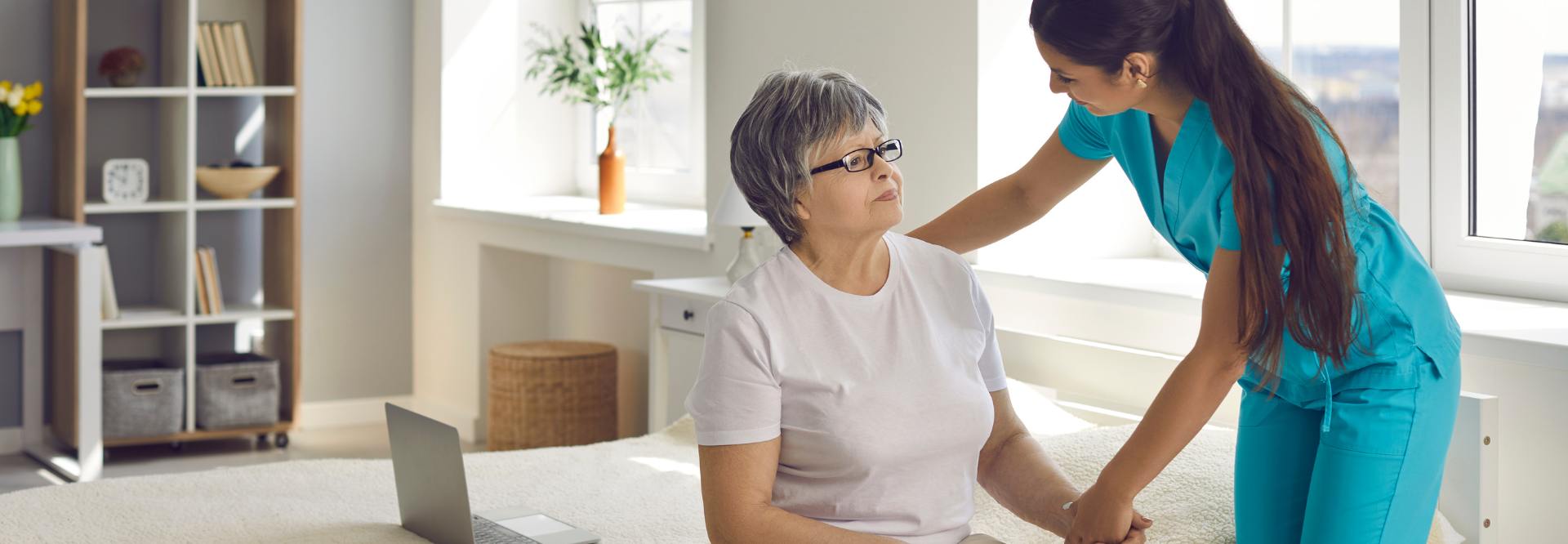 Choosing Between Hospice and Assisted Living